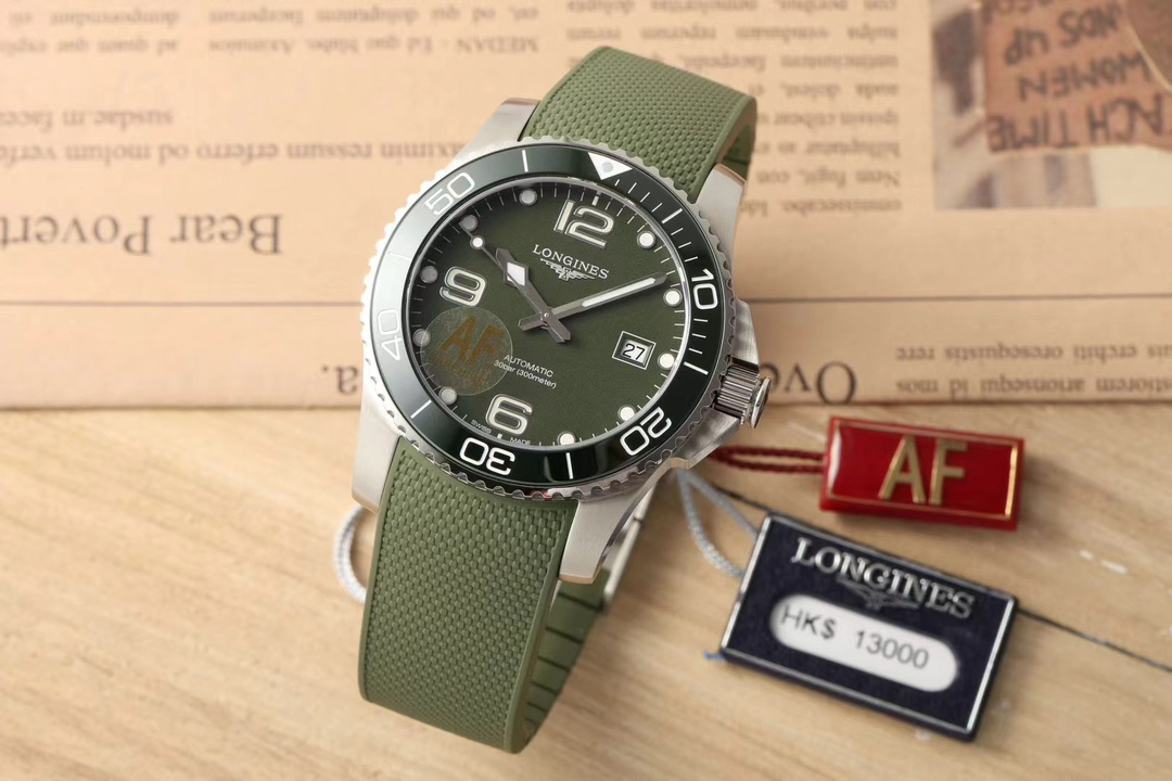 0-344.jpg Réplique de luxe de la montre Longines HydroConquest | & 1117810232