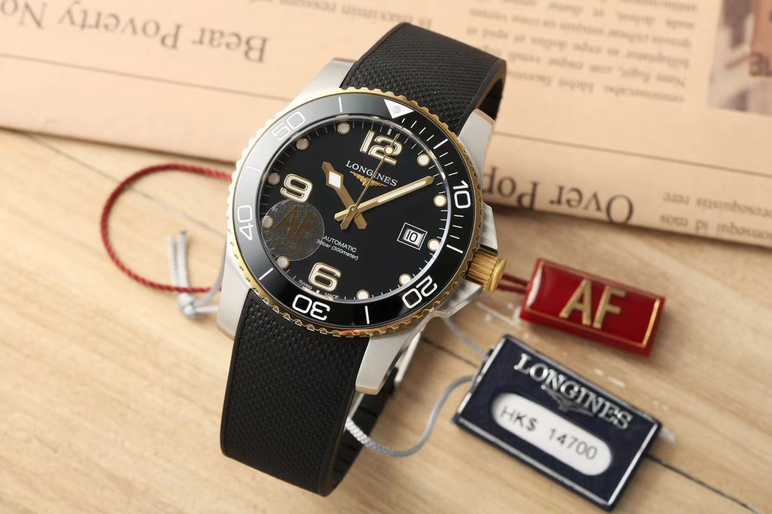 0-347.jpg Montre automatique Longines HydroConquest 41 mm - Mécanisme suisse 1117810124