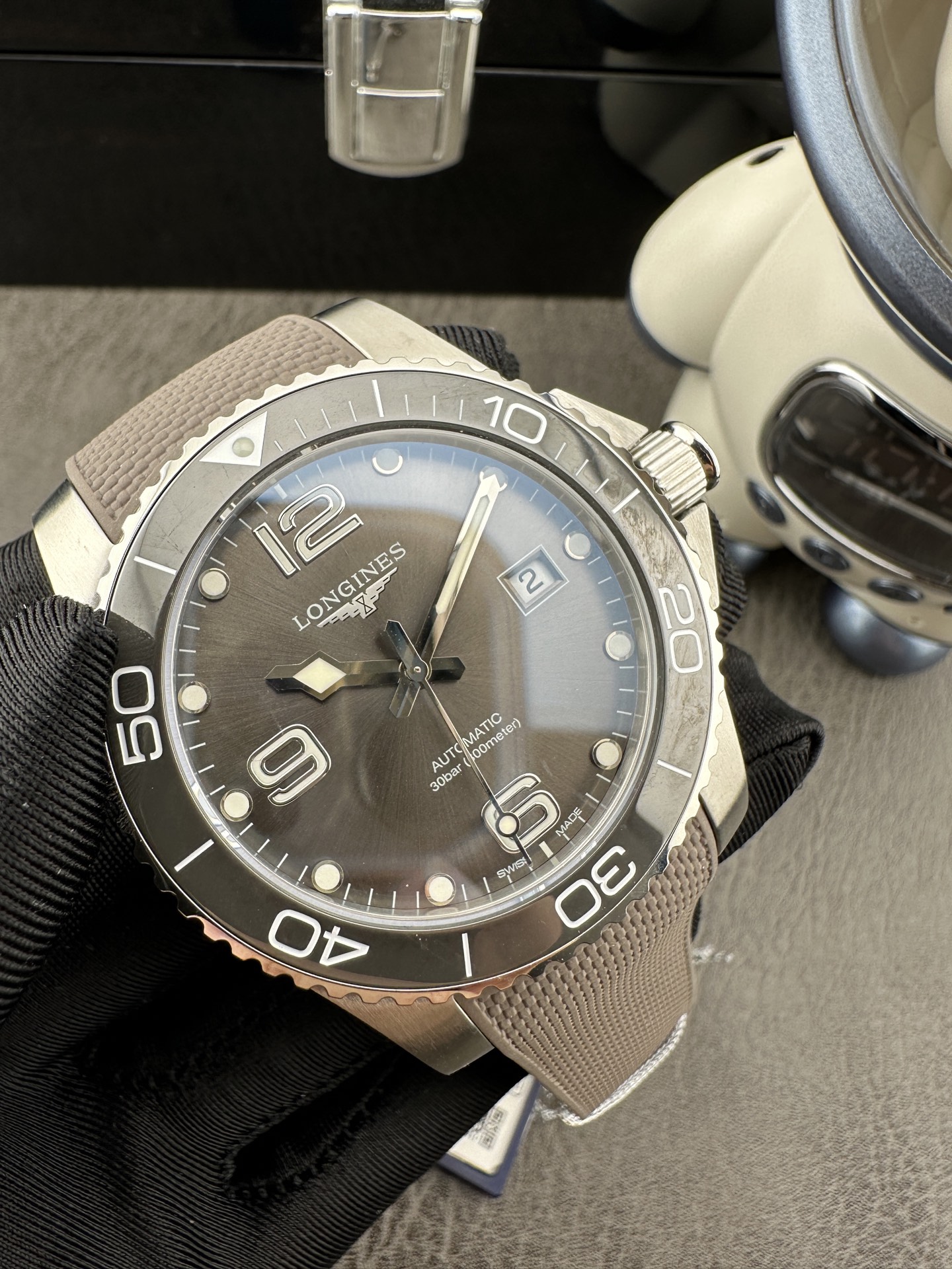 0-405.jpg Montre de plongée automatique Longines HydroConquest 41 mm – Précision suisse 1102895748