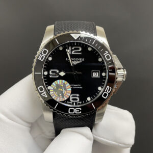 Longines Conquest 41 mm lunette blanche cadran noir réplique montre 1 à 1 1128101425