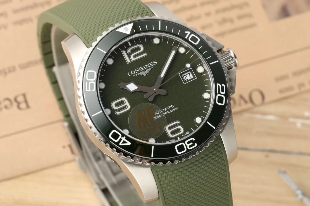 1-344.jpg Réplique de luxe de la montre Longines HydroConquest | & 1117810232