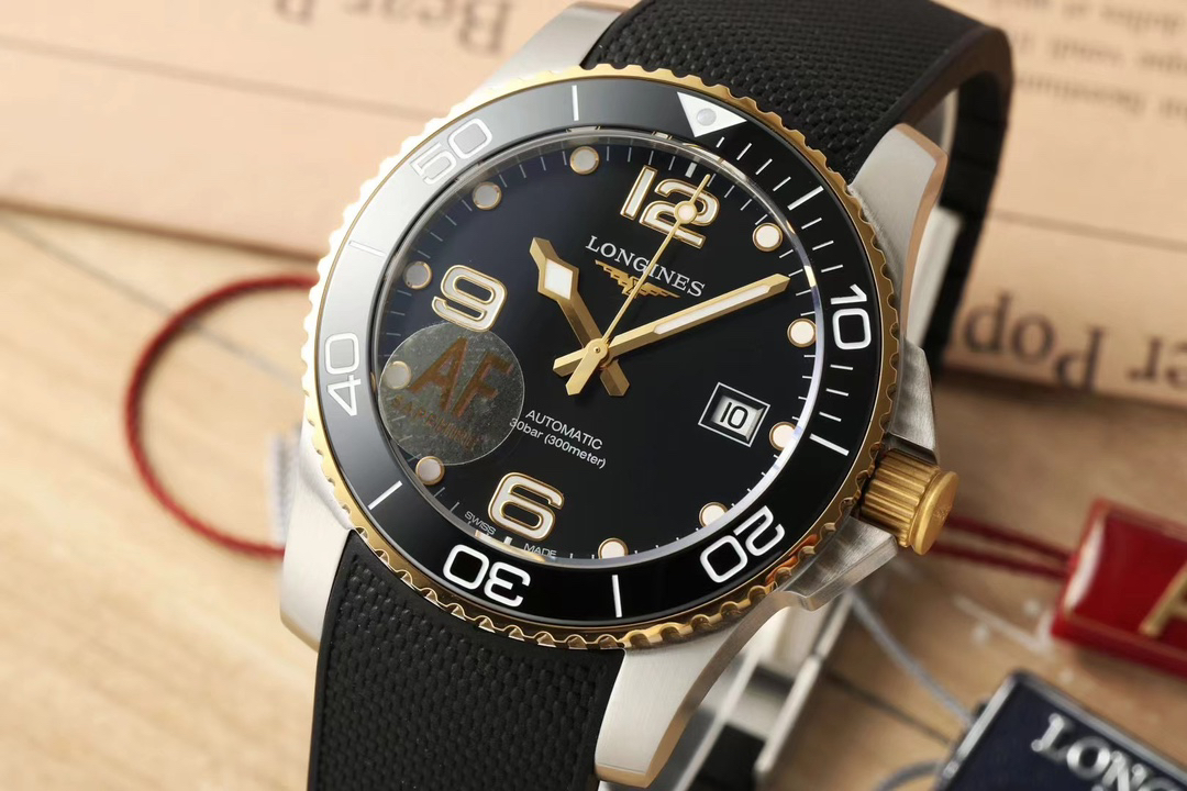 2-347.jpg Montre automatique Longines HydroConquest 41 mm - Mécanisme suisse 1117810124