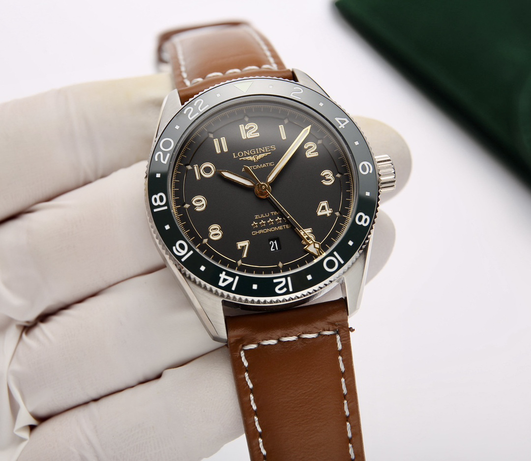 2-681.jpg Montre automatique Longines 42 mm avec lunette en céramique - Mécanisme suisse 995446144
