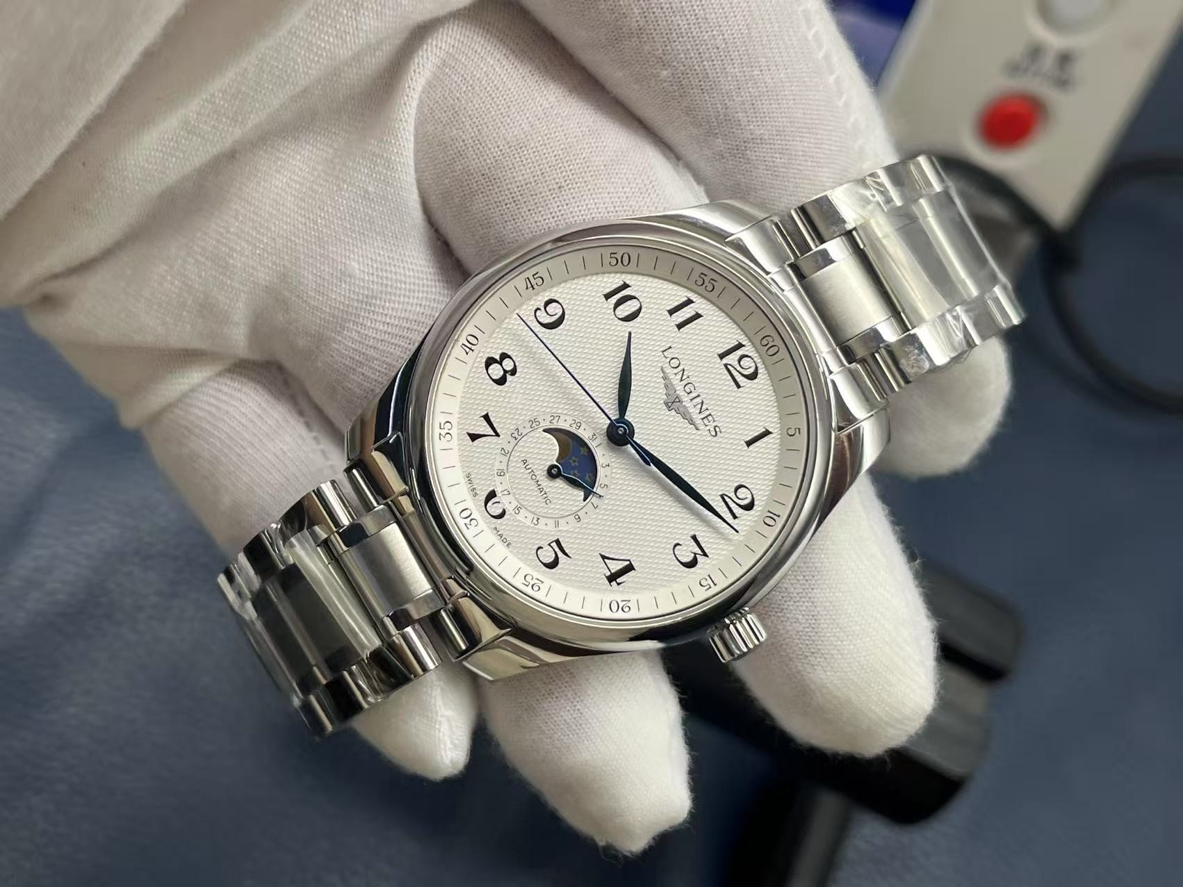 2-749.jpg Montre automatique Longines 40 mm - Mécanisme suisse 1137549909
