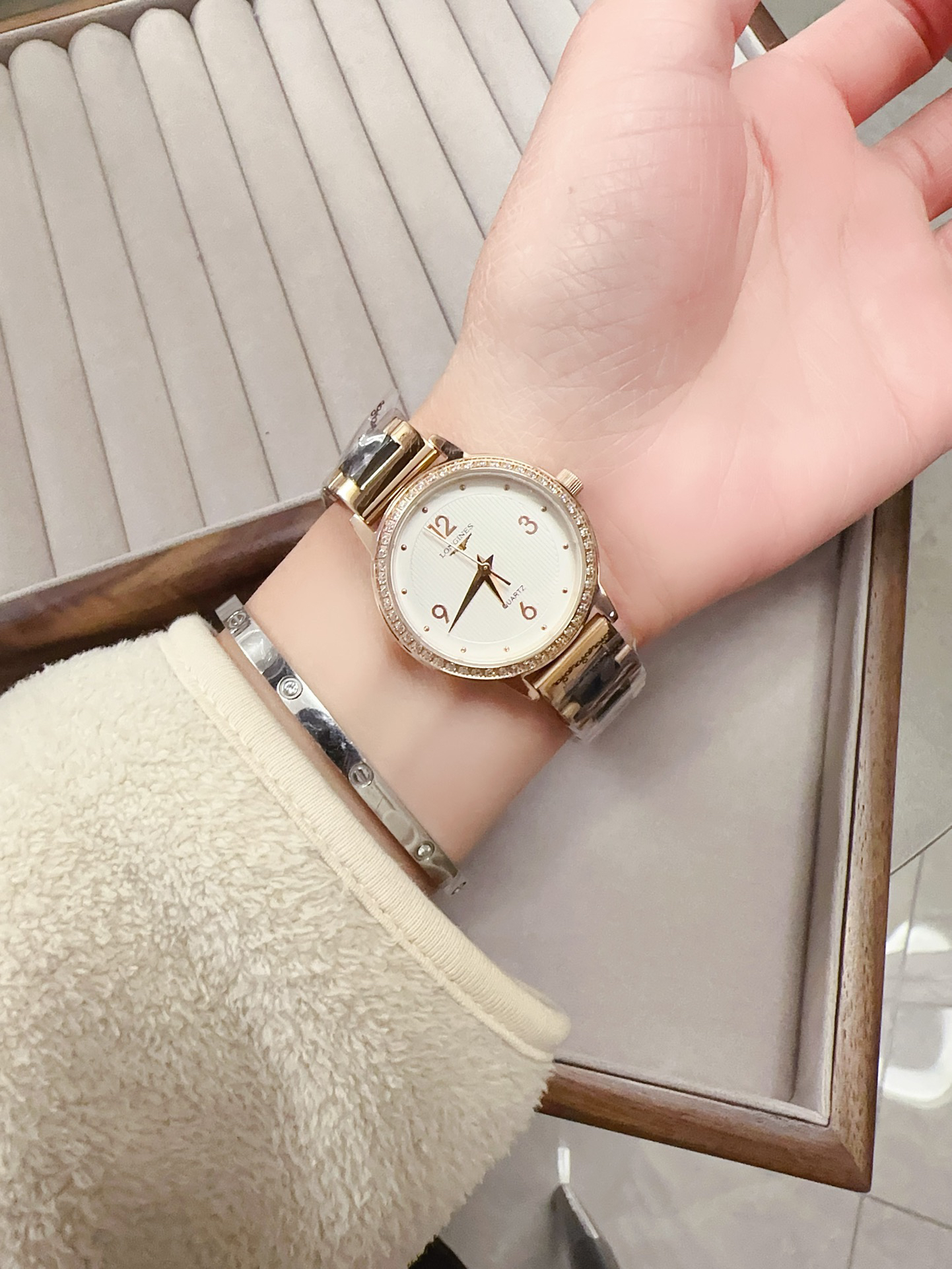 2-833.jpg Montre Femme Longines 29mm Quartz – 1136275349