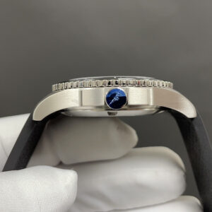 Longines Conquest 41 mm lunette blanche cadran noir réplique montre 1 à 1 1128101425