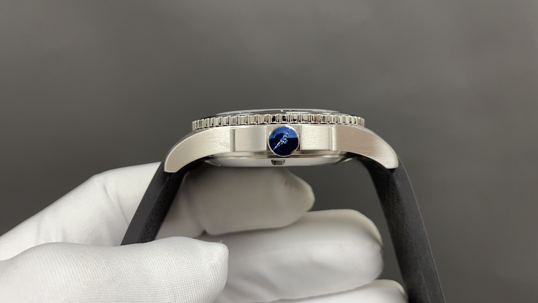 3-492.jpg Longines Conquest 41 mm lunette blanche cadran noir réplique montre 1 à 1 1128101425