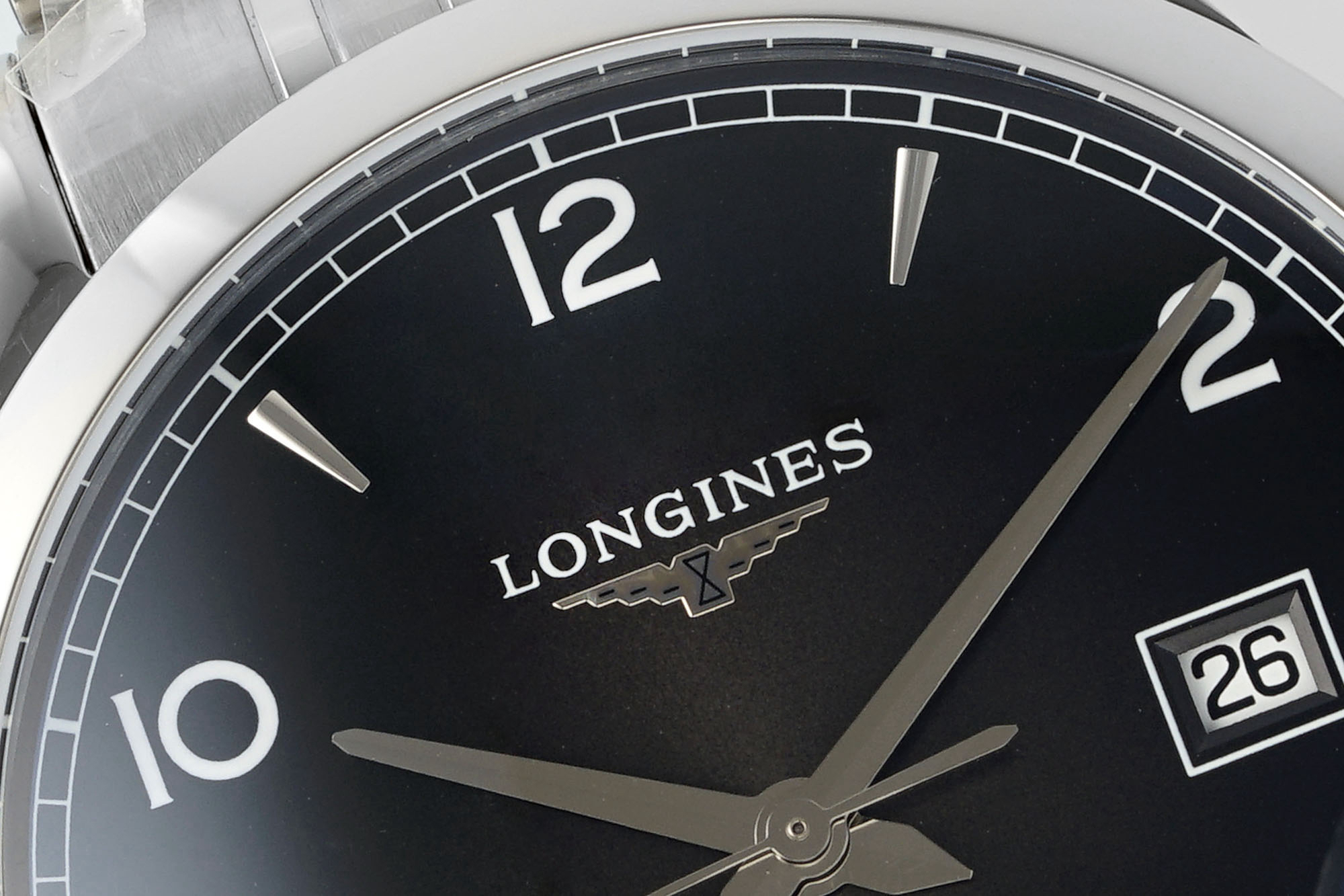 3-664.jpg Montre automatique Longines Classic 40 mm – Mouvement suisse 1145314853