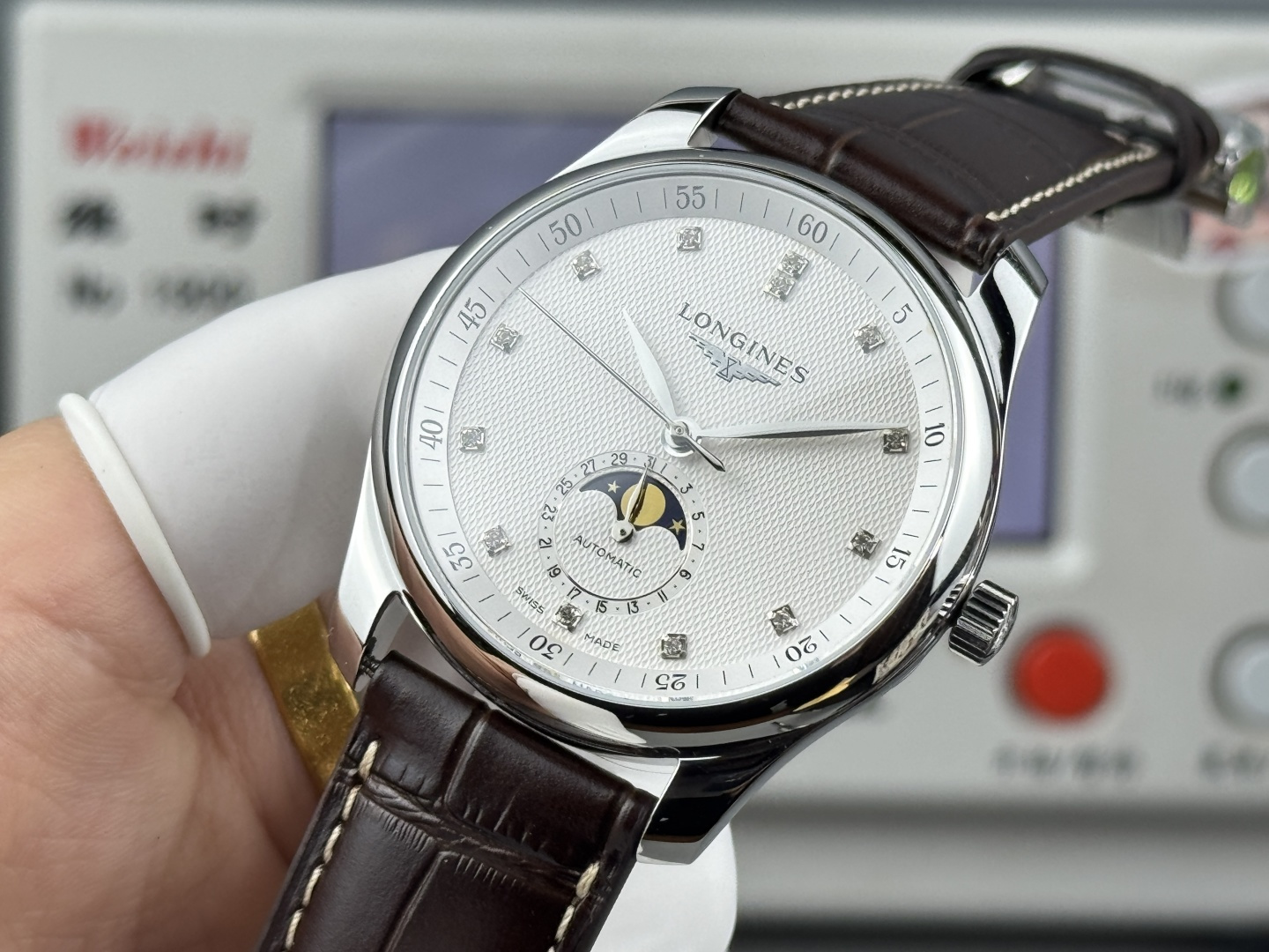 4-588.jpg Longines Master Collection 40 mm Automatique Phase de Lune Premium Suisse 1135389085