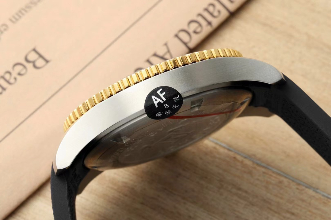 5-342.jpg Montre automatique Longines HydroConquest 41 mm - Mécanisme suisse 1117810124