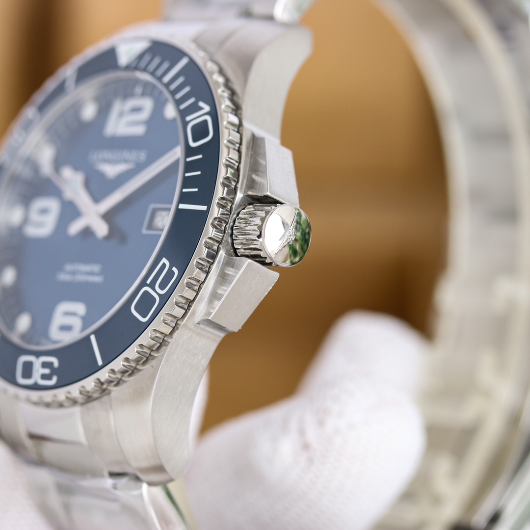 5-444.jpg Mouvement suisse automatique Longines HydroConquest 43 mm 995797015