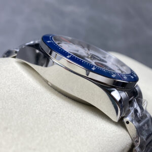Longines Conquest 42 mm Automatique - Mouvement Suisse 1134094686