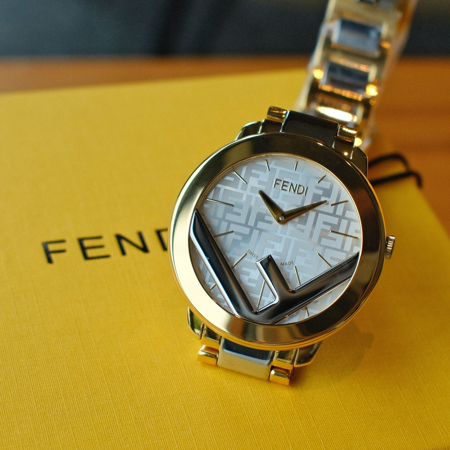 6-293.jpg Montre FENDI pour femme en or 35 mm - Quartz suisse 1147860064
