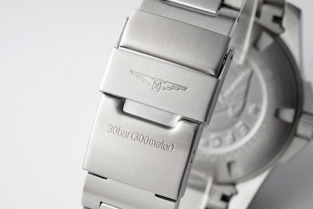 6-330.jpg Réplique Longines 41 mm Mouvement suisse automatique 1018041406