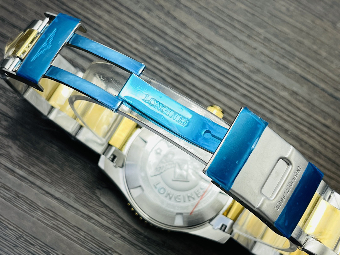 7-379.jpg Montre de plongée automatique Longines HydroConquest 41 mm - Mouvement suisse haut de gamme 1156728341