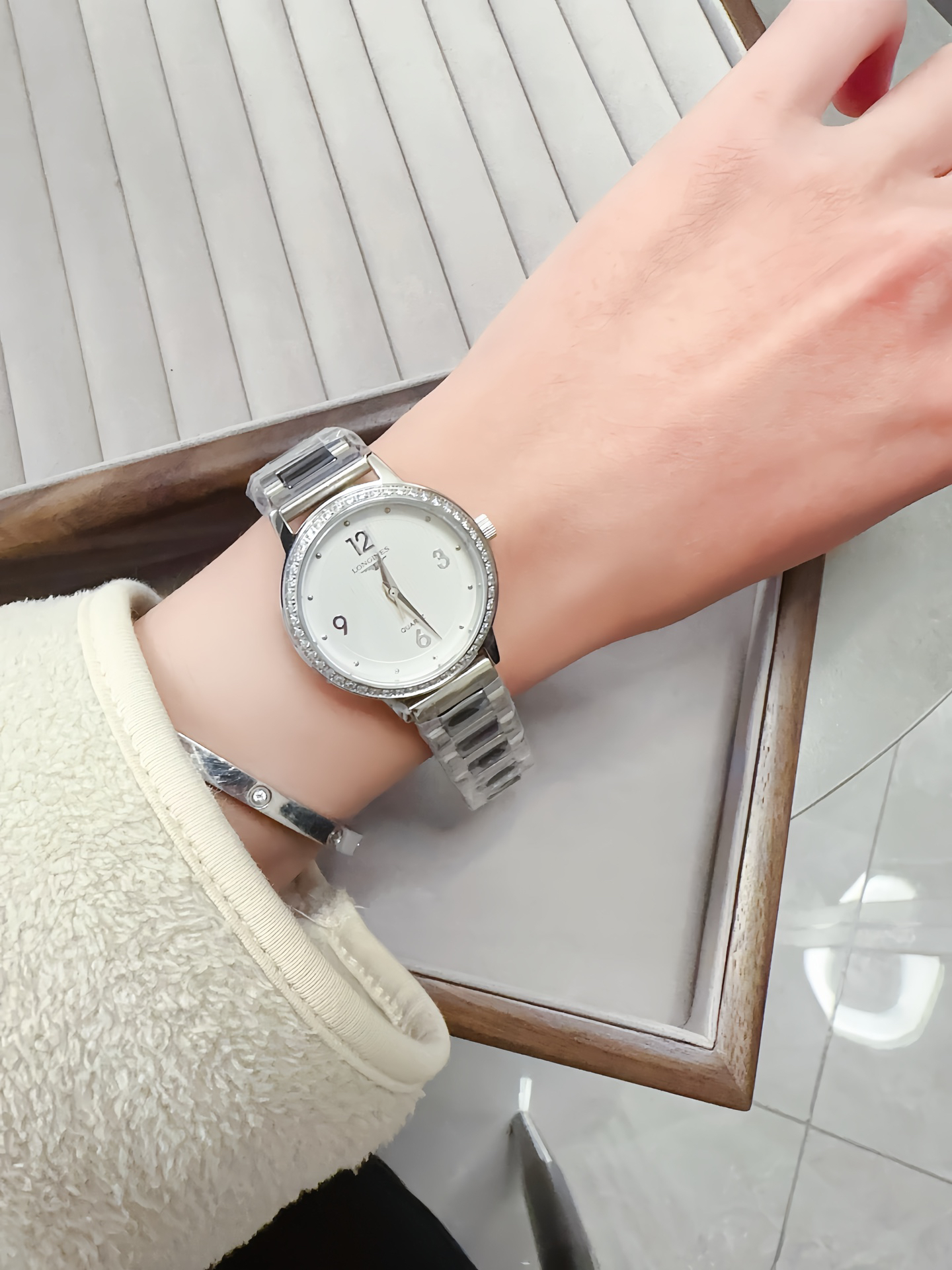 8-695.jpg Montre Femme Longines 29mm Quartz – 1136275349